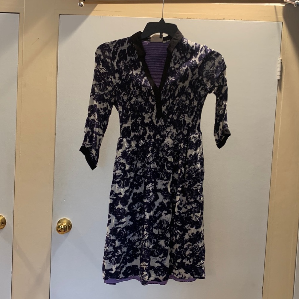 Edme & Esyllte, 2, navy and white dress